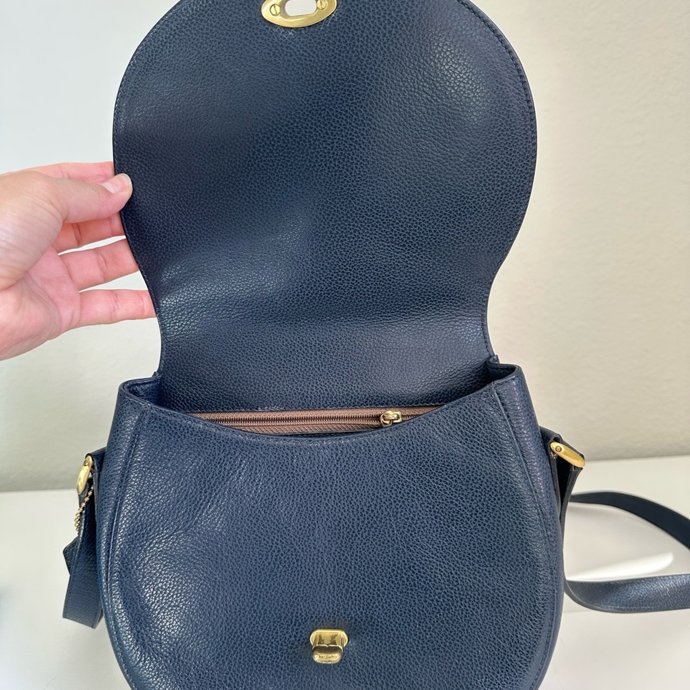 Low start Coach Midnight Blue Leather Crossbody Bag - Picture 2 of 7